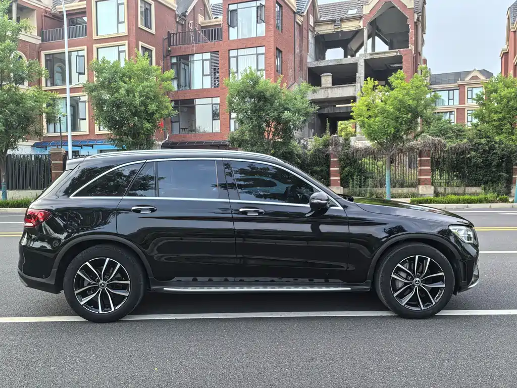 Mercedes-Benz GLC 2021 — фото 19