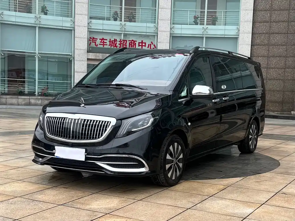 Mercedes-Benz Vito 2023 — фото 16