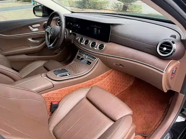 Mercedes-Benz E-Class 2022