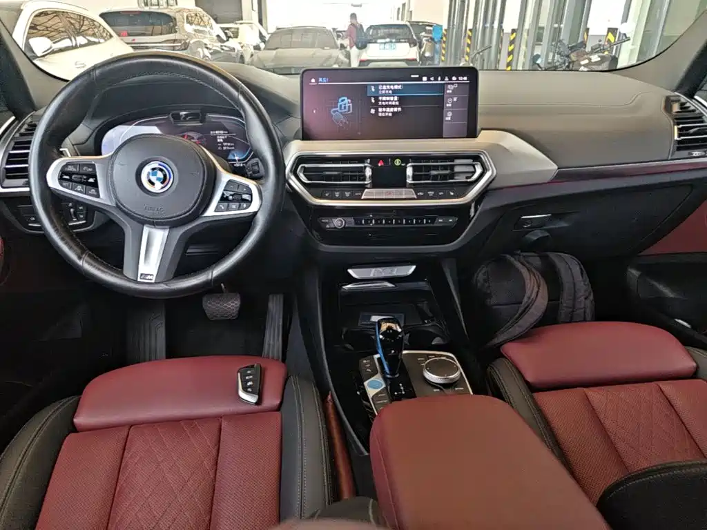 BMW iX3 2022 — фото 10