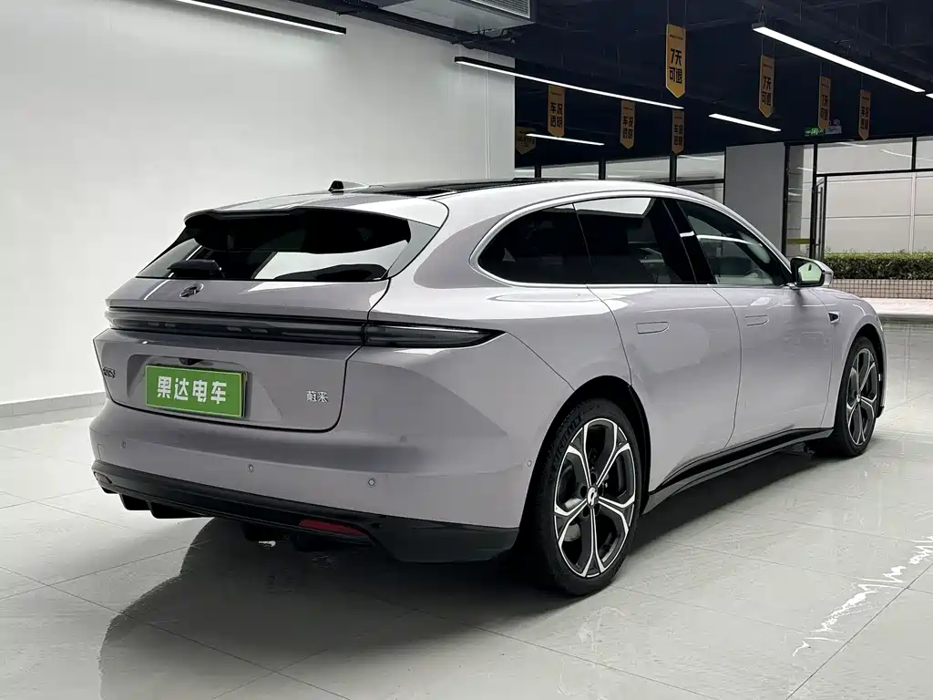 NIO ET5T 2025