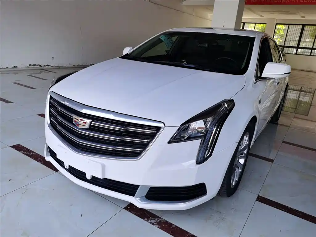 Cadillac XTS 2019 — фото 1