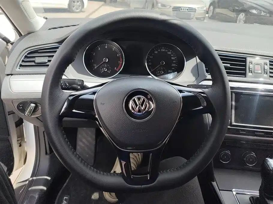 Volkswagen Lamando 2018 — фото 15