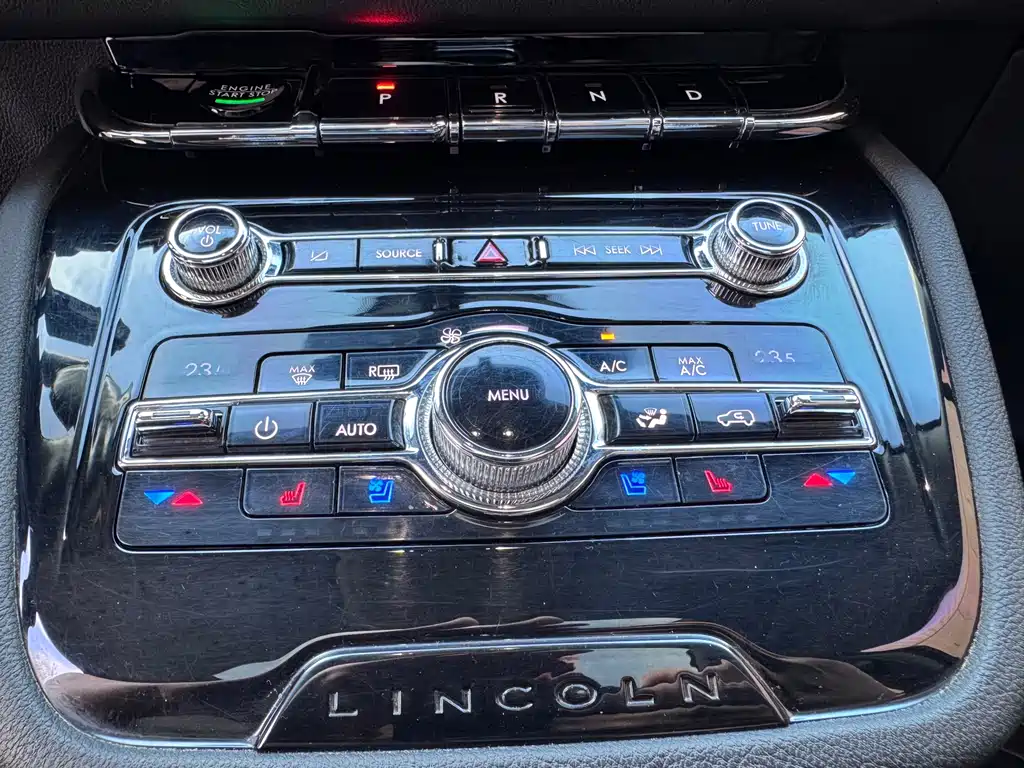 Lincoln Corsair 2020 — фото 12