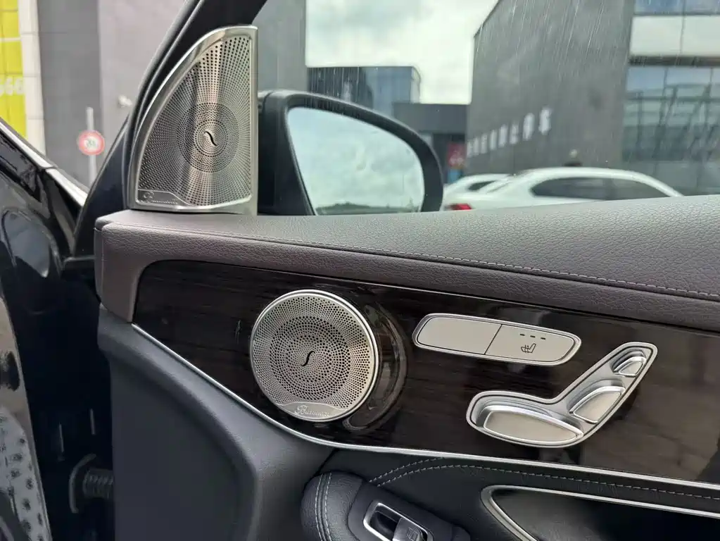 Mercedes-Benz GLC 2018 — фото 25