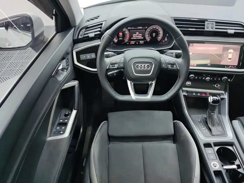 Audi Q3 2022 — фото 15