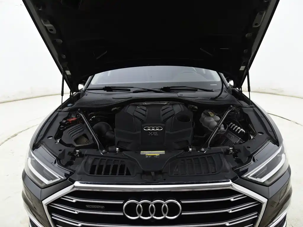 Audi A8 2020 — фото 14