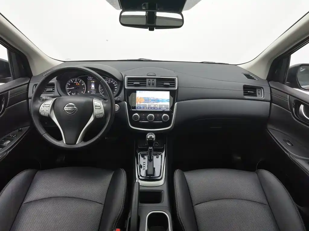 Nissan Tiida 2021