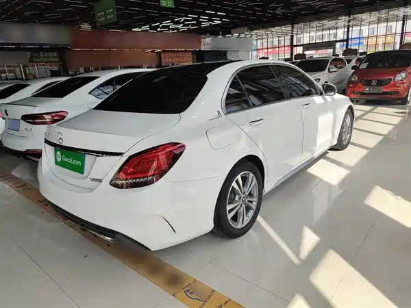 Mercedes-Benz C-Class 2021