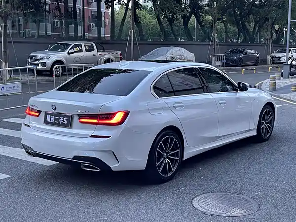 BMW 3 Series 2021
