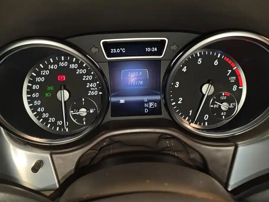 Mercedes-Benz M-Class 2013 — фото 14
