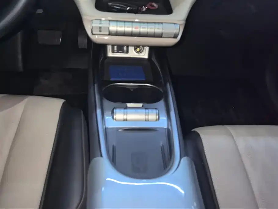 BYD Dolphin 2023 — фото 16