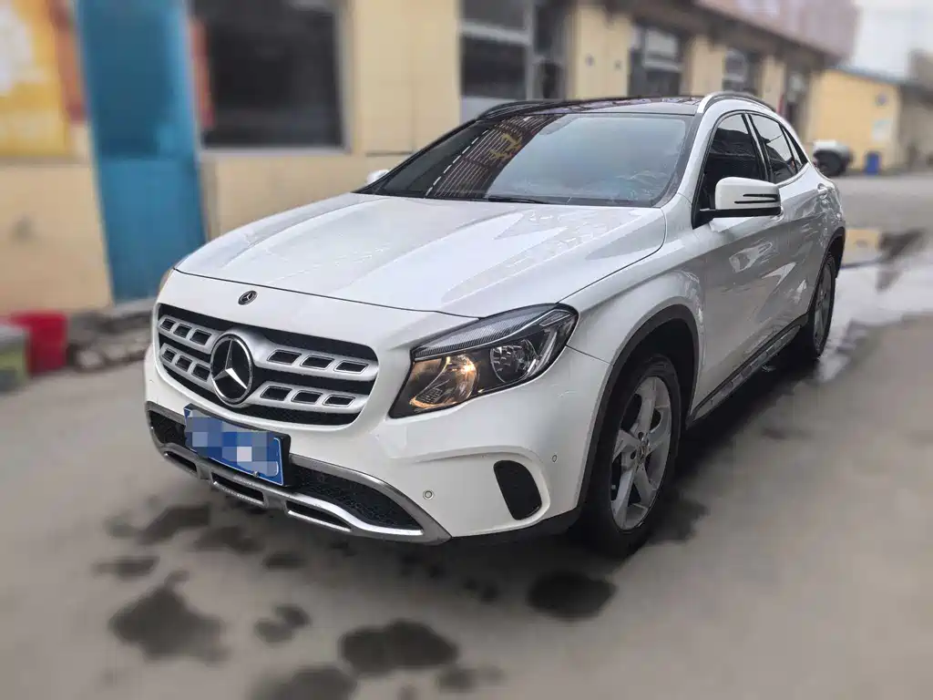 Mercedes-Benz GLA 2017 — фото 1