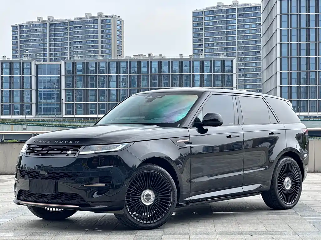 Land Rover Sport 2024 — фото 1