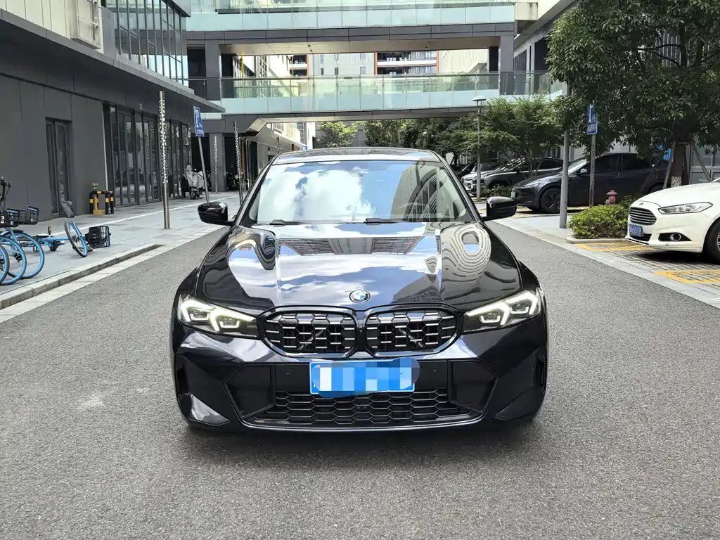 BMW 3 Series 2023