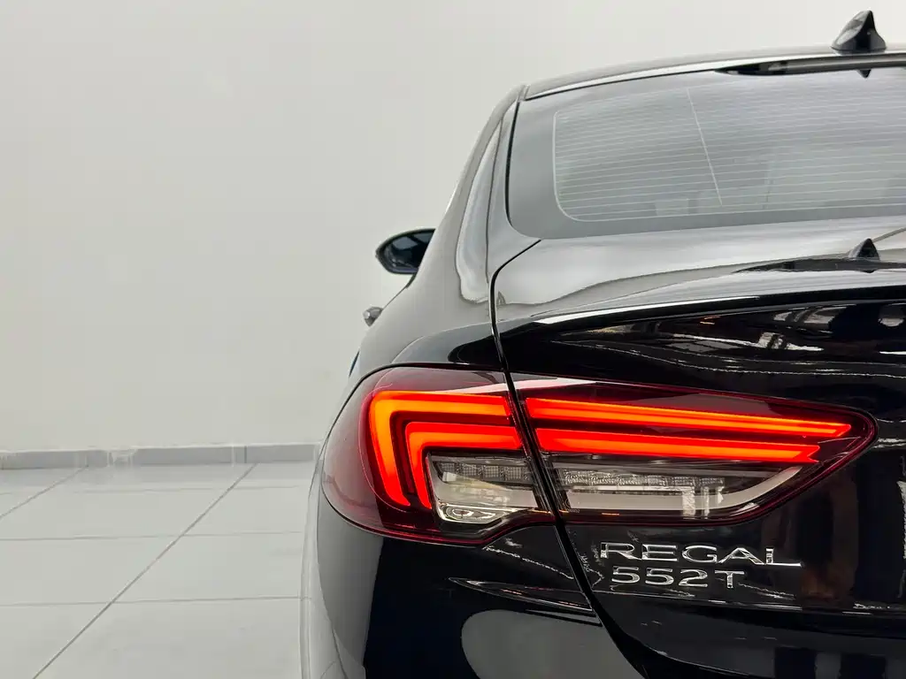 Buick Regal 2021 — фото 11
