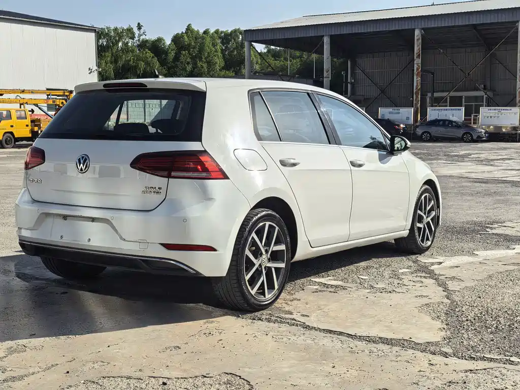 Volkswagen Golf 2020