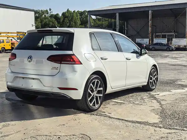 Volkswagen Golf 2020