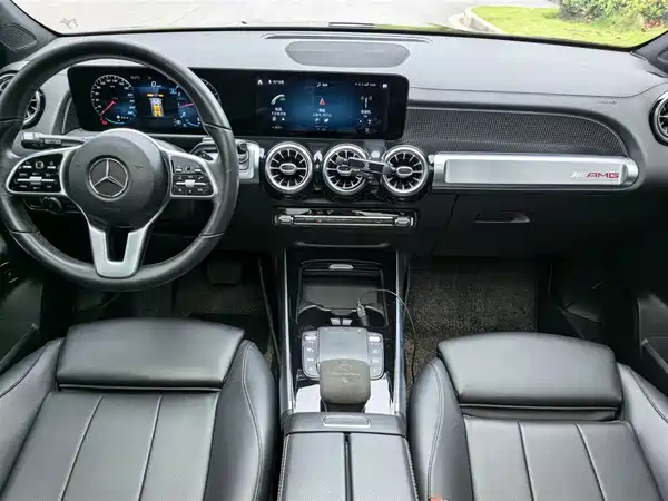 Mercedes-Benz GLB 2021