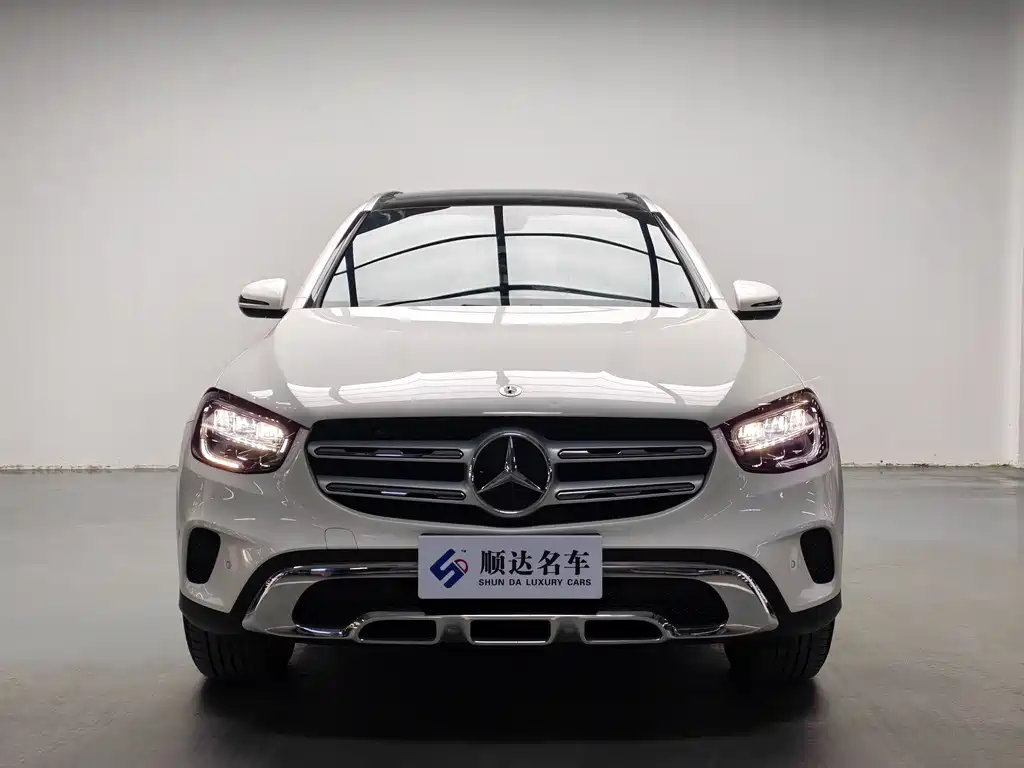 Mercedes-Benz GLC 2022 — фото 1