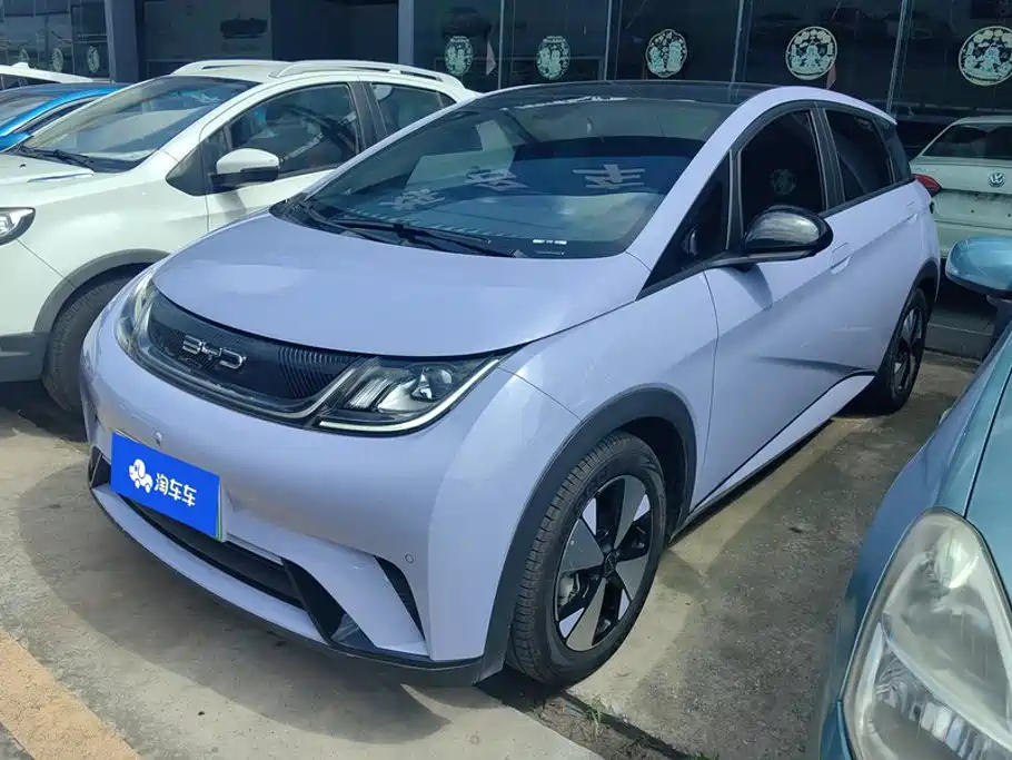 BYD Dolphin 2023