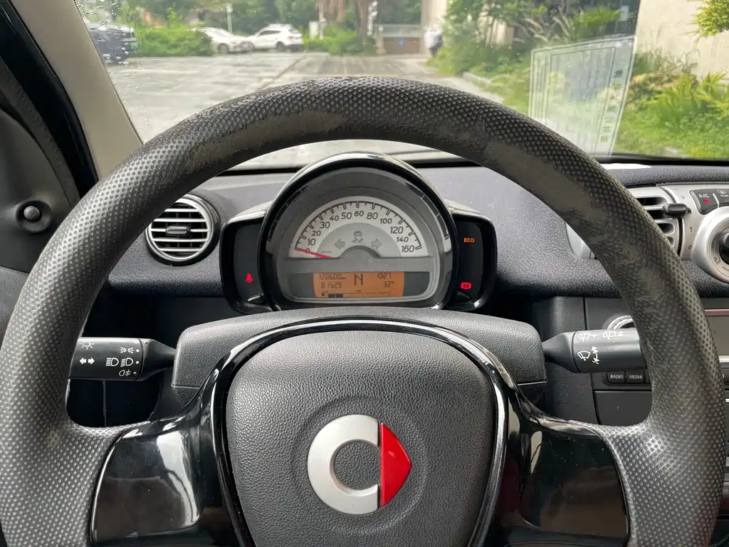 smart Fortwo 2015 — фото 13