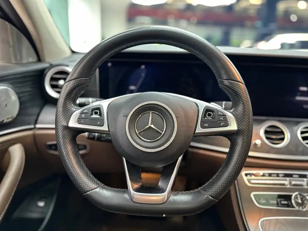 Mercedes-Benz E-Class 2018 — фото 7