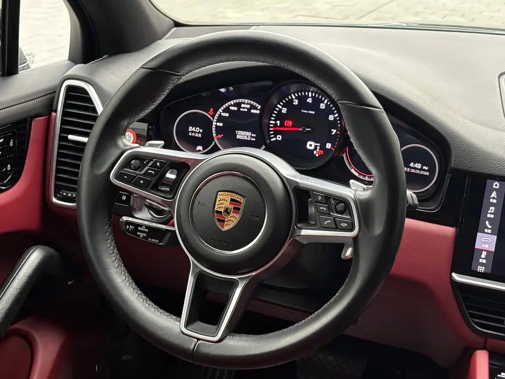 Porsche Cayenne 2020 — фото 14