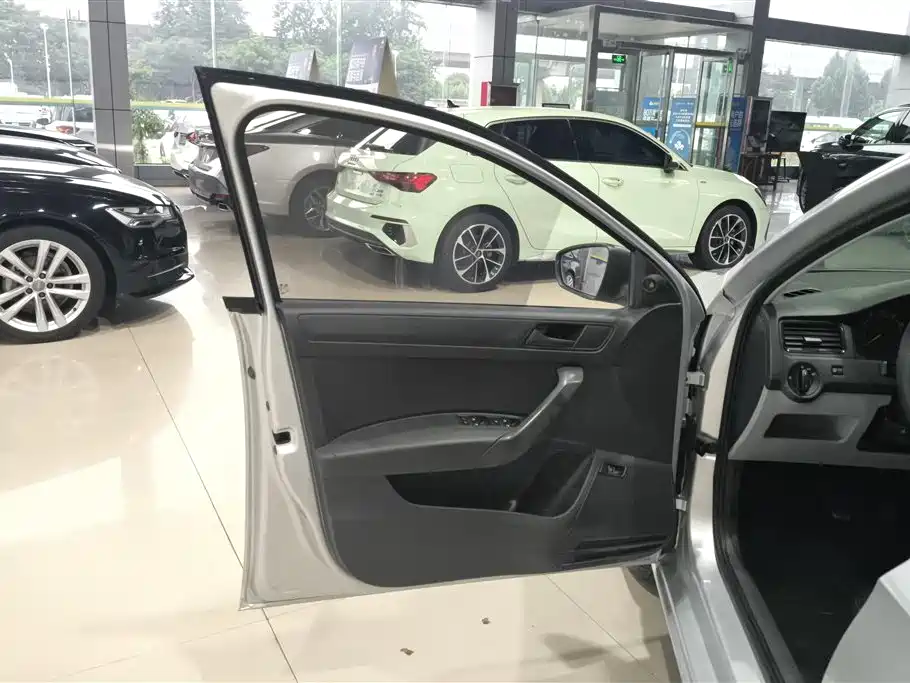 Skoda Rapid 2014