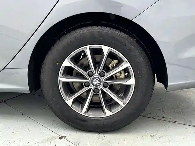 BYD Qin PLUS 2025 — фото 26
