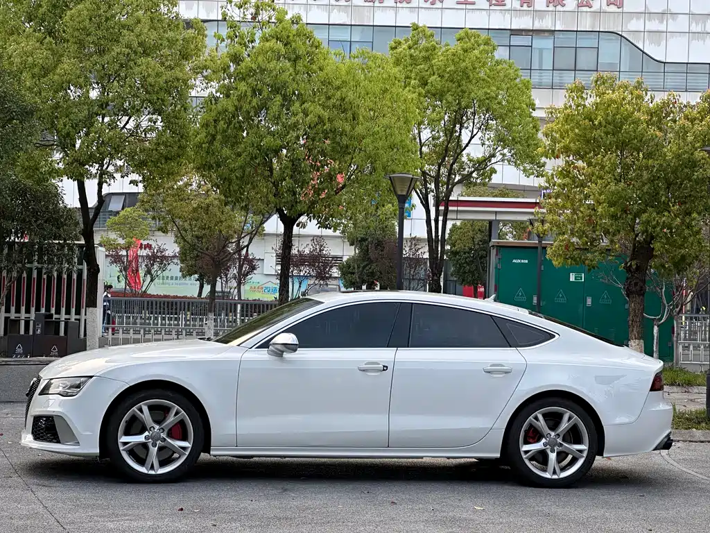 Audi A7 2014 — фото 4