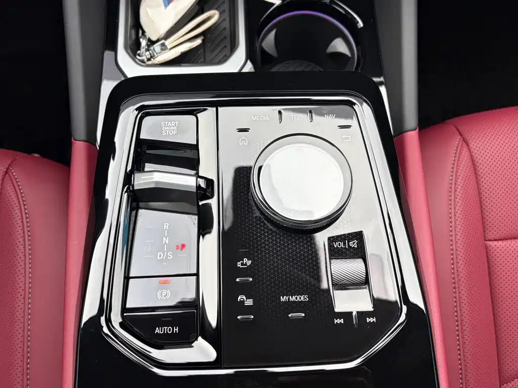 BMW 5 Series 2026 — фото 13