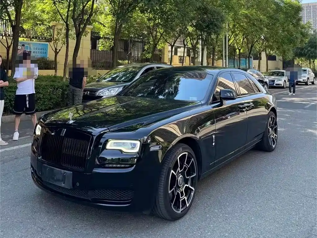 Rolls-Royce Ghost 2016 — фото 1
