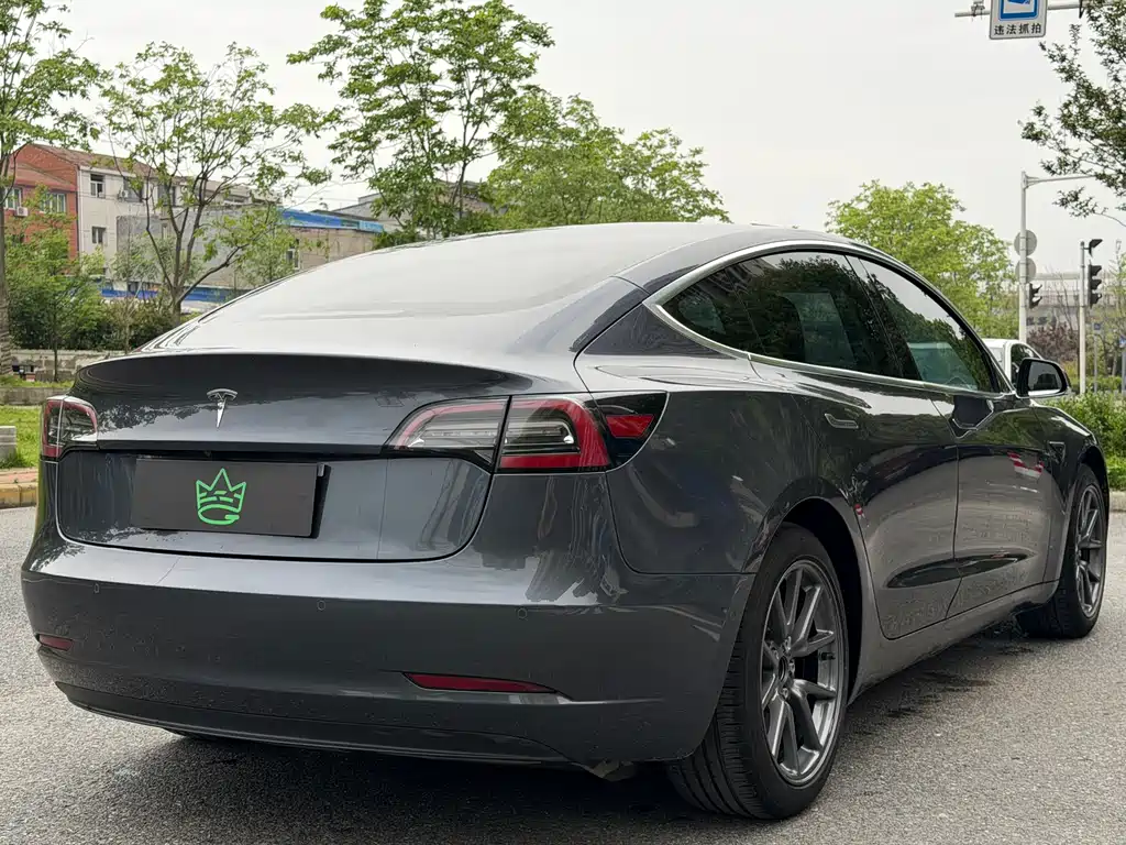 Tesla Model 3 2019 — фото 4