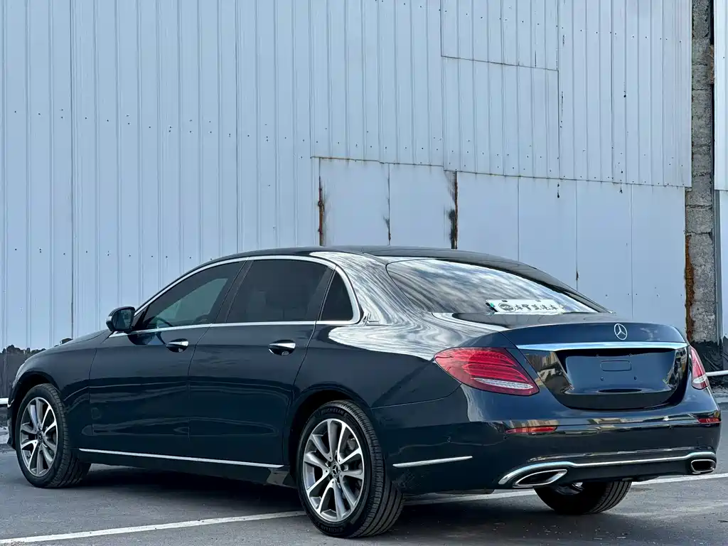 Mercedes-Benz E-Class 2017 — фото 9