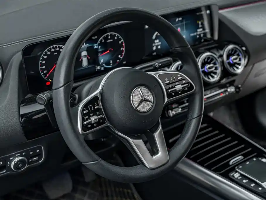 Mercedes-Benz GLA 2020 — фото 17