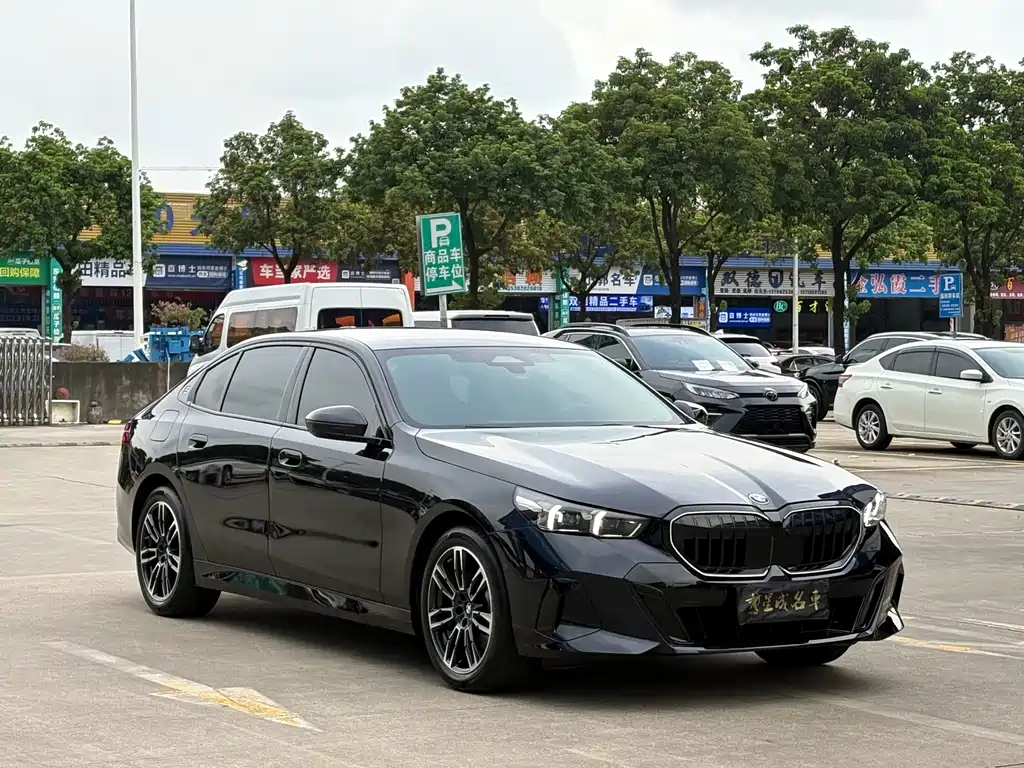 BMW 5 Series 2026