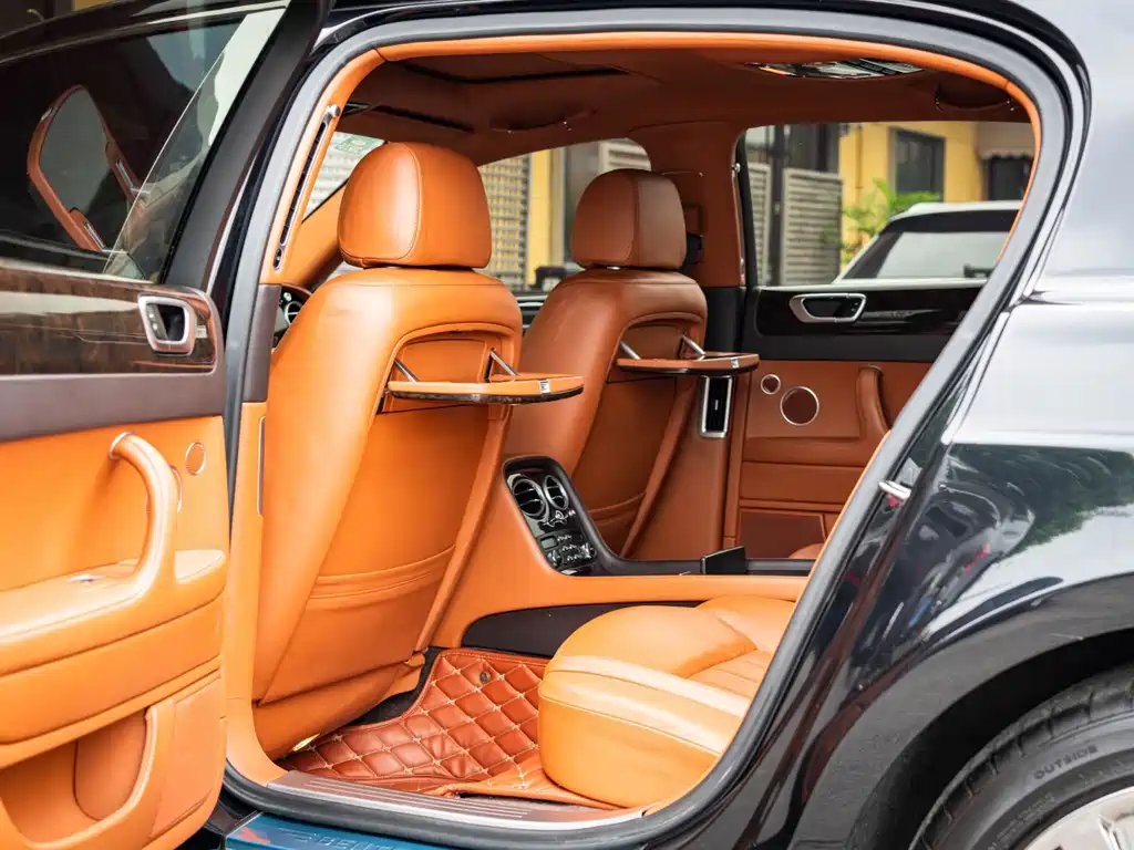 Bentley Flying Spur 2013 — фото 25