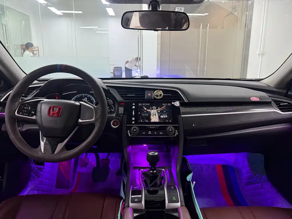 Honda Civic 2020 — фото 15