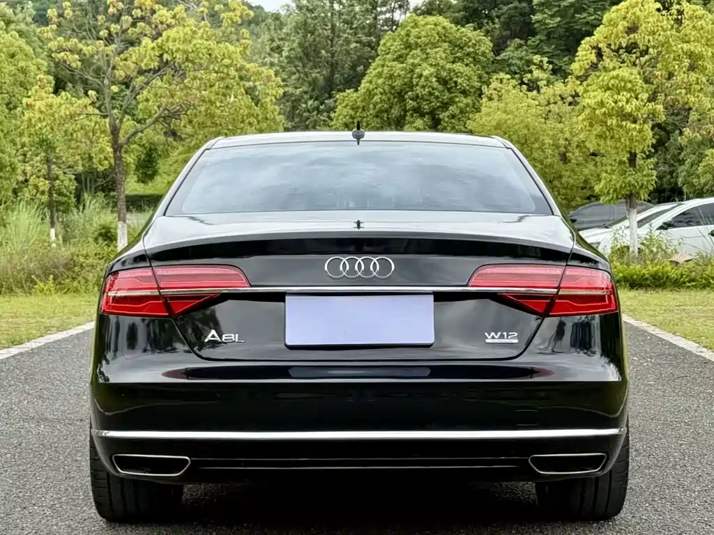 Audi A8 2013 — фото 8