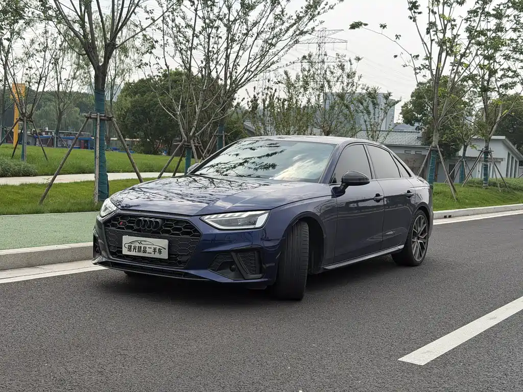 Audi S4 2024