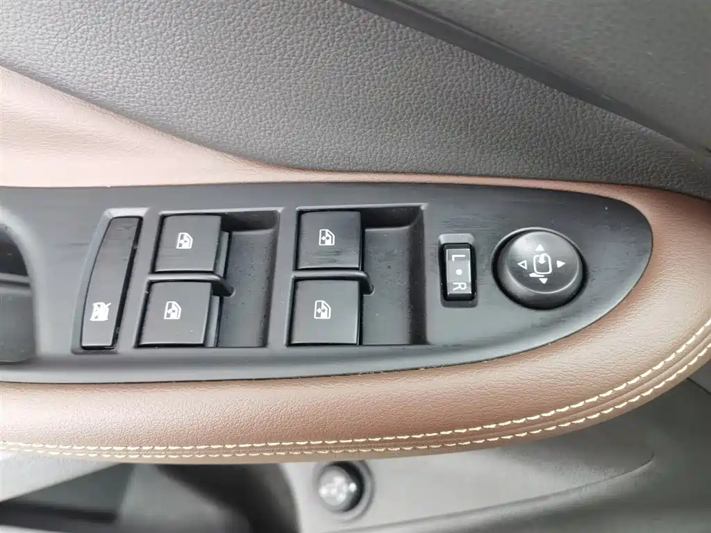Buick Envision Plus 2021 — фото 9