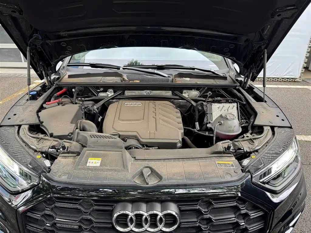Audi Q5L 2025