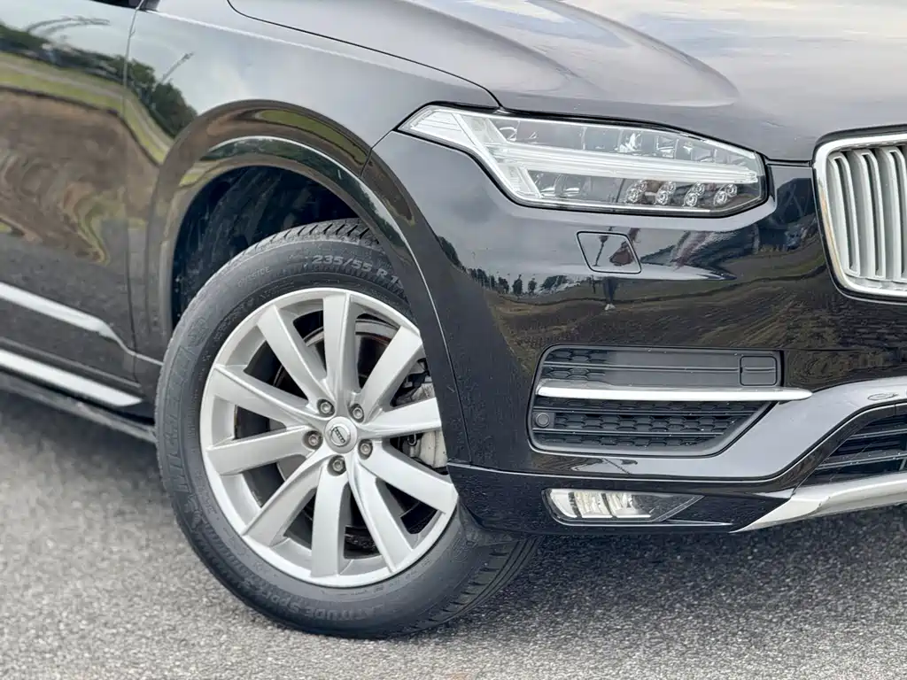 Volvo XC90 2017 — фото 20