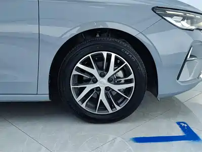Geely Emgrand 2024