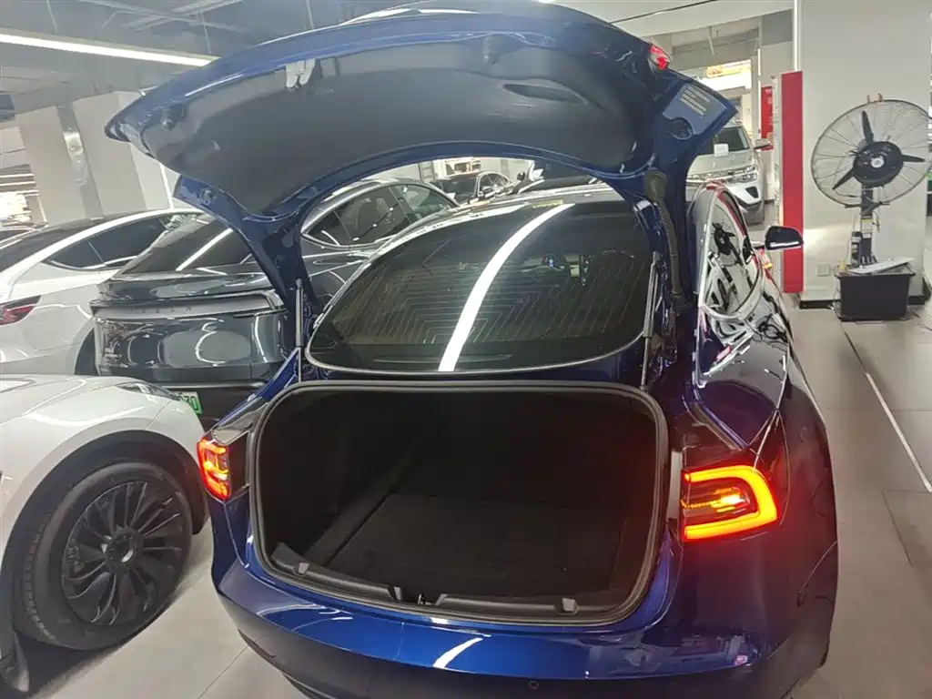 Tesla Model 3 2020 — фото 19