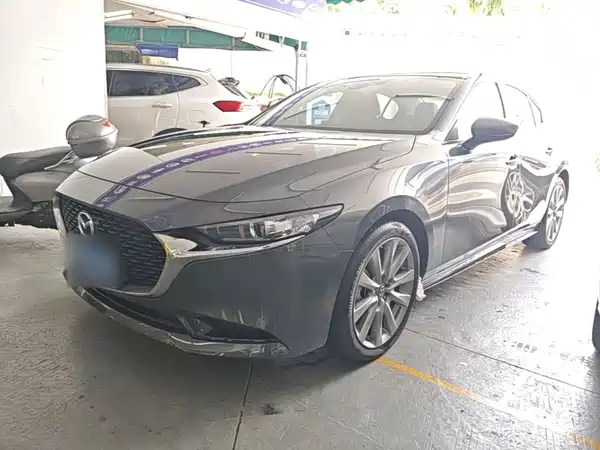 Mazda 3 Axela 2023