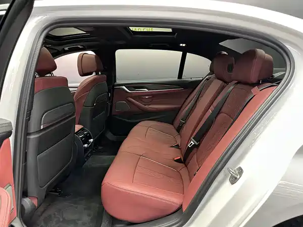BMW 5 Series 2023