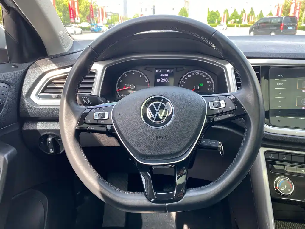 Volkswagen T-Roc 2022 — фото 24