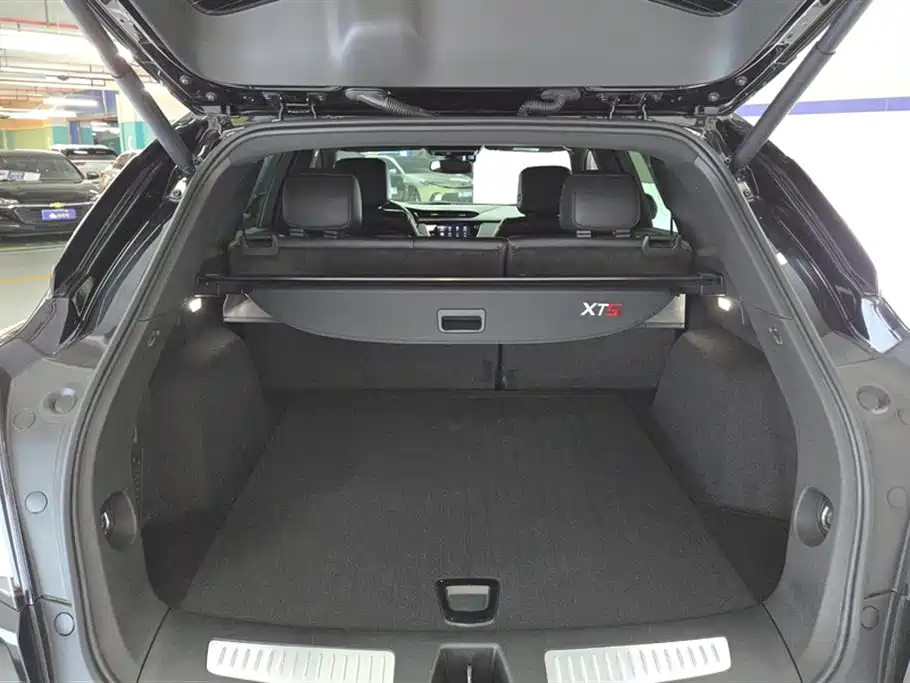 Cadillac XT5 2023